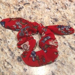 Floral scrunchie